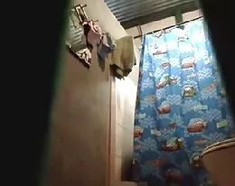 espiando a madura culona