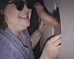 Chubby wife at GloryHole 1