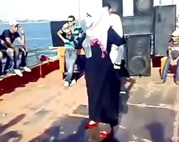 hijab dance on nile