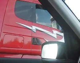 Artie Gets a thumbs up Flashing Her Pussy at Trucker