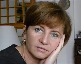 L&#039;AMANTE CAPELLI LUNGHI LA COMPAGNA OCCHI AZZURRI