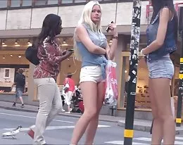Candid Teen Butts in Short Shorts