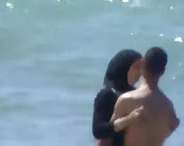 voyeur en la playa 2