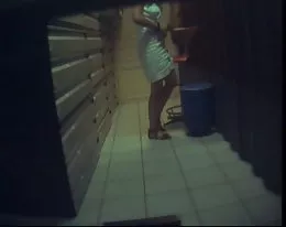 baisee et filmee en spycam 2