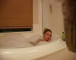 Voyeur Bathtub Masturbation