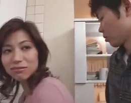 The mom has seen her son&#039;s masturbation