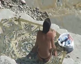 Voyeur Tapes Couple Fucking On Beach