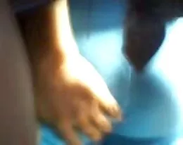 Agarron, encoxada en bus 5, metiendo mano en bus