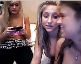 Webcamz Archive - 3 Girls 18yo Teasing Each Other