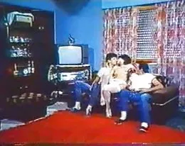 Greek Porn&#039;70-&#039;80 (To Mikrofwno tis ALIKHS-Katerina Spathi) 2-Gr2